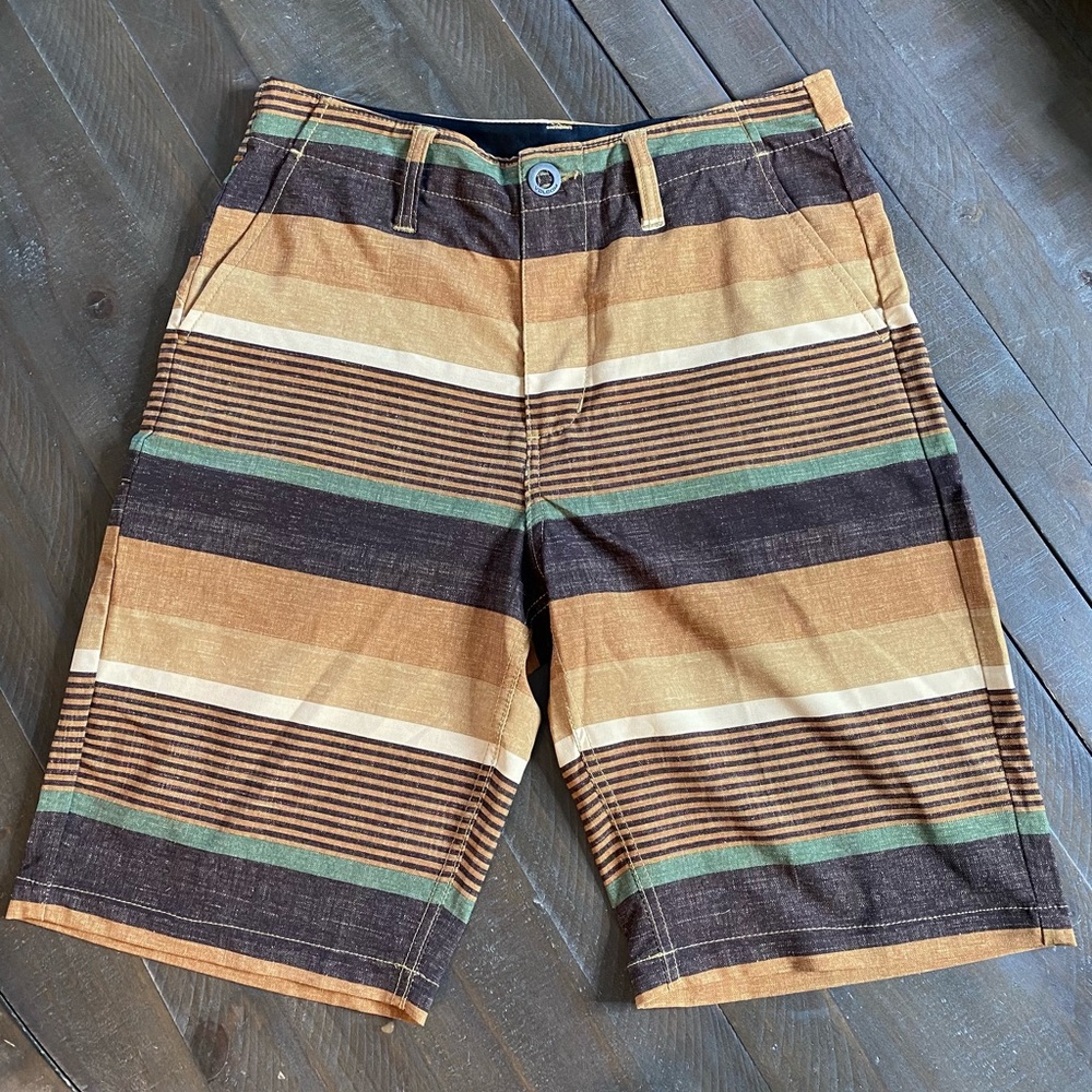 Volcom 4 way stretch hybrid shorts Size 29
